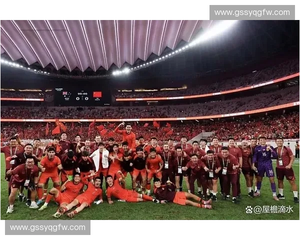 国足历史性突破世界杯出线梦想激励全国球迷热情澎湃 国足历史性突破世界杯出线梦想激励全国球迷热情澎湃